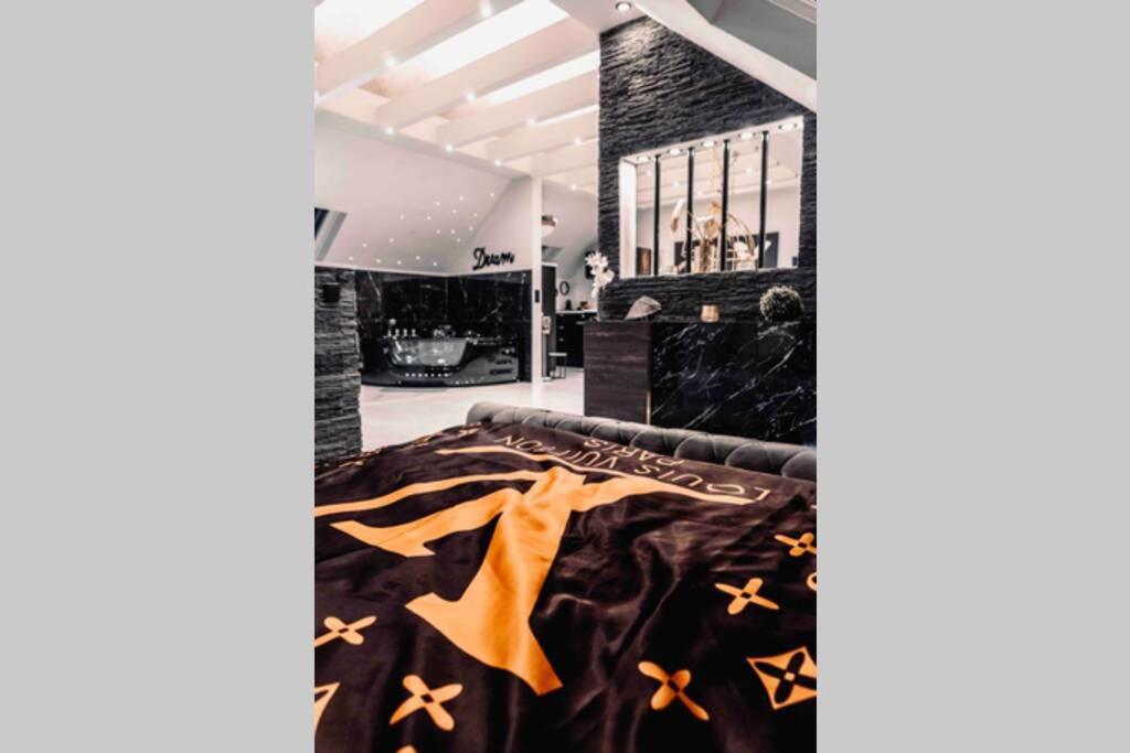 Exquisites Loft Mit Whirlpool Hagen (Arnsberg) Exterior foto