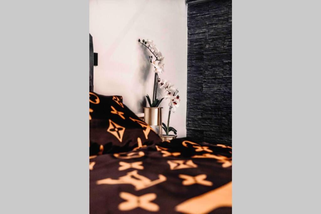 Exquisites Loft Mit Whirlpool Hagen (Arnsberg) Exterior foto